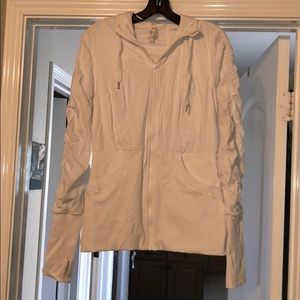 White zip up lulu lemon jacket